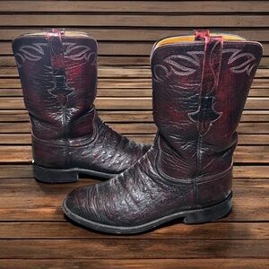 Lucchese Exotic Burnished Ostrich Leather Black Cherry Size 8 2E Handmade In USA